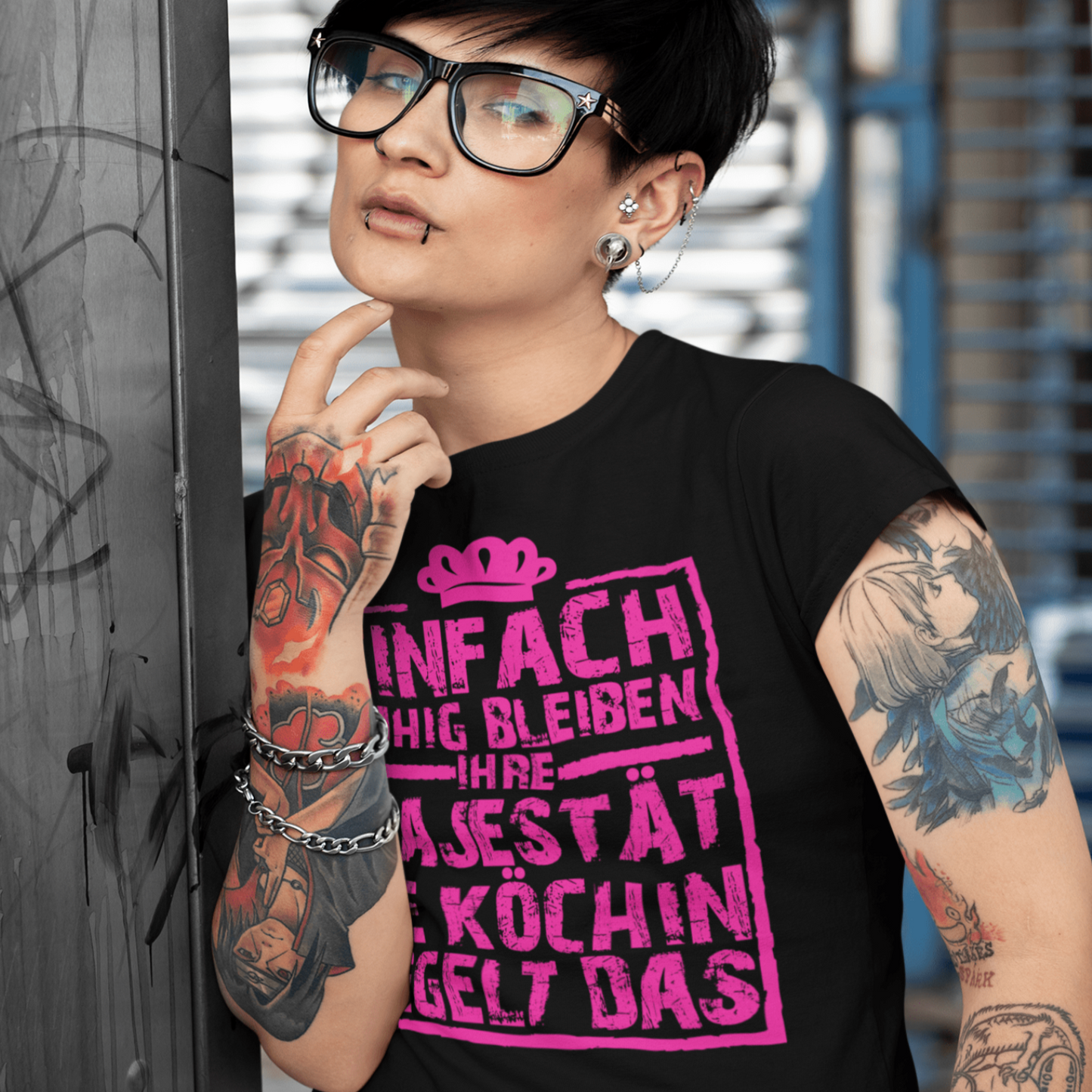 Ihre Majestät die Köchin regelt das! - Unisex Premium Shirt